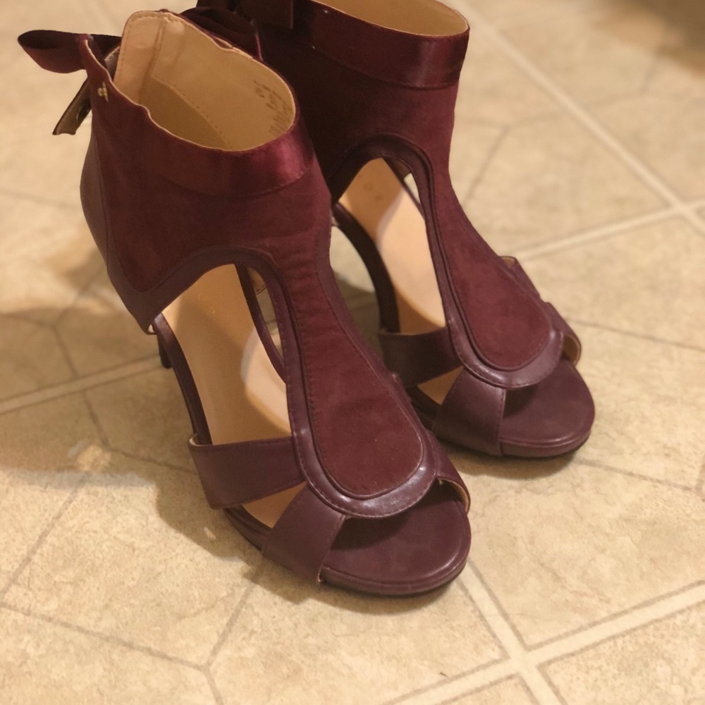 Purple heels!!